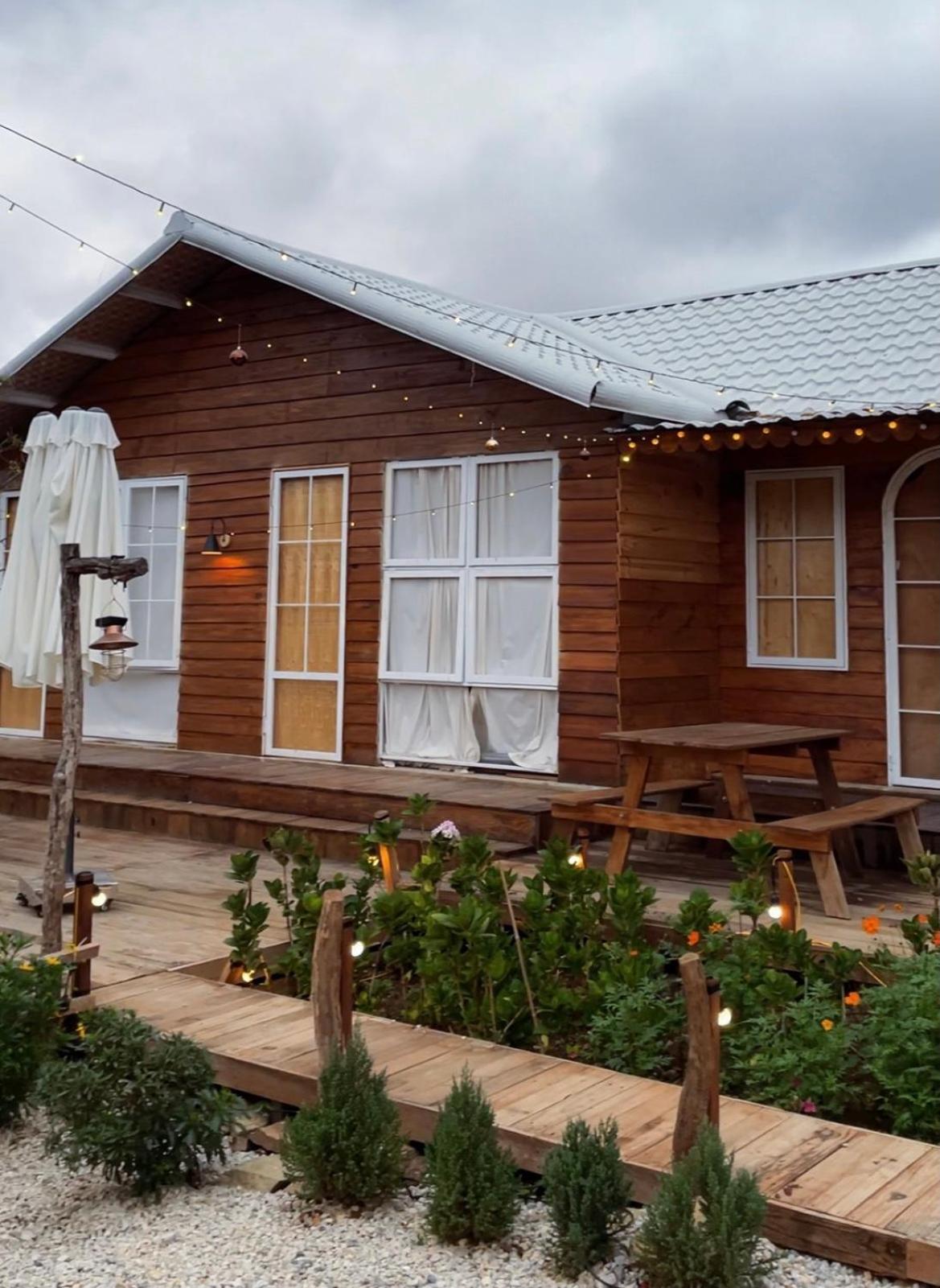 Retro House Moc Chau Hotel ภายนอก รูปภาพ